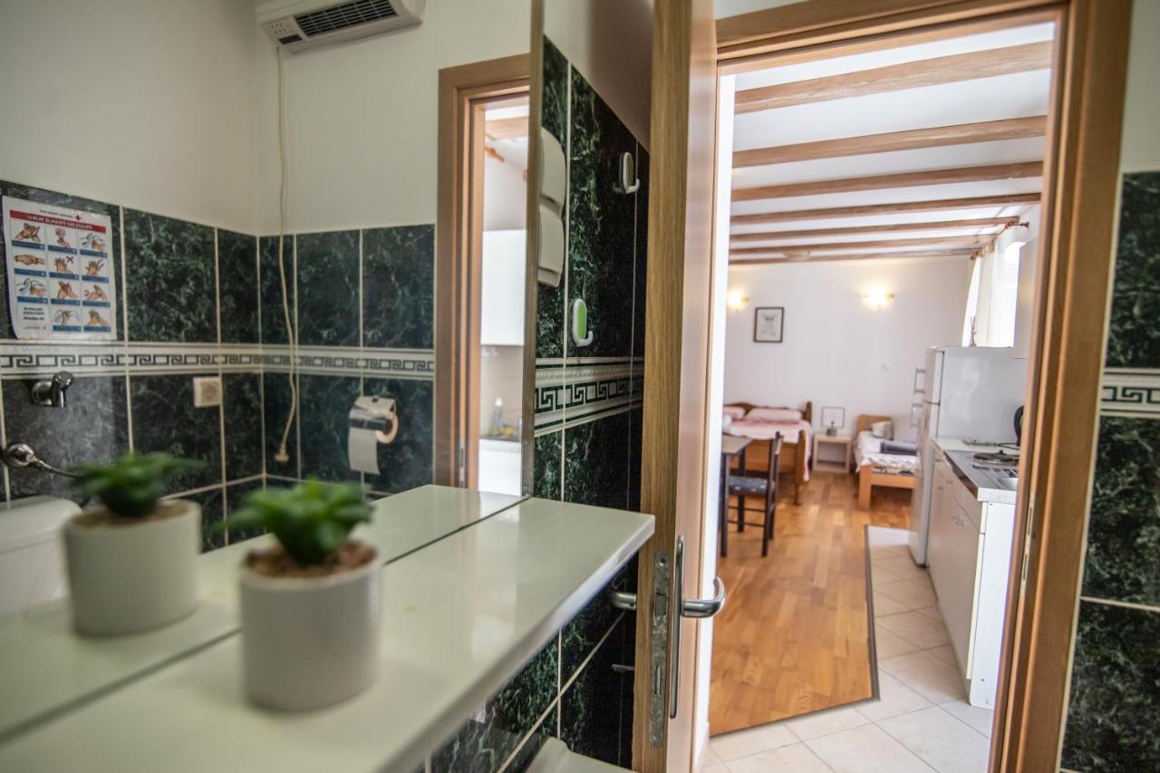 Apartments Loriana Sibenik Ngoại thất bức ảnh