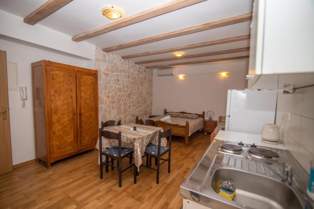 Apartments Loriana Sibenik Ngoại thất bức ảnh
