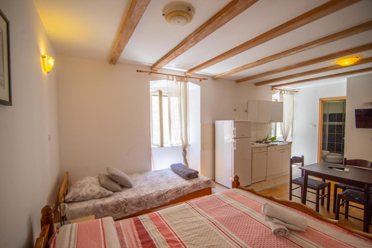 Apartments Loriana Sibenik Ngoại thất bức ảnh