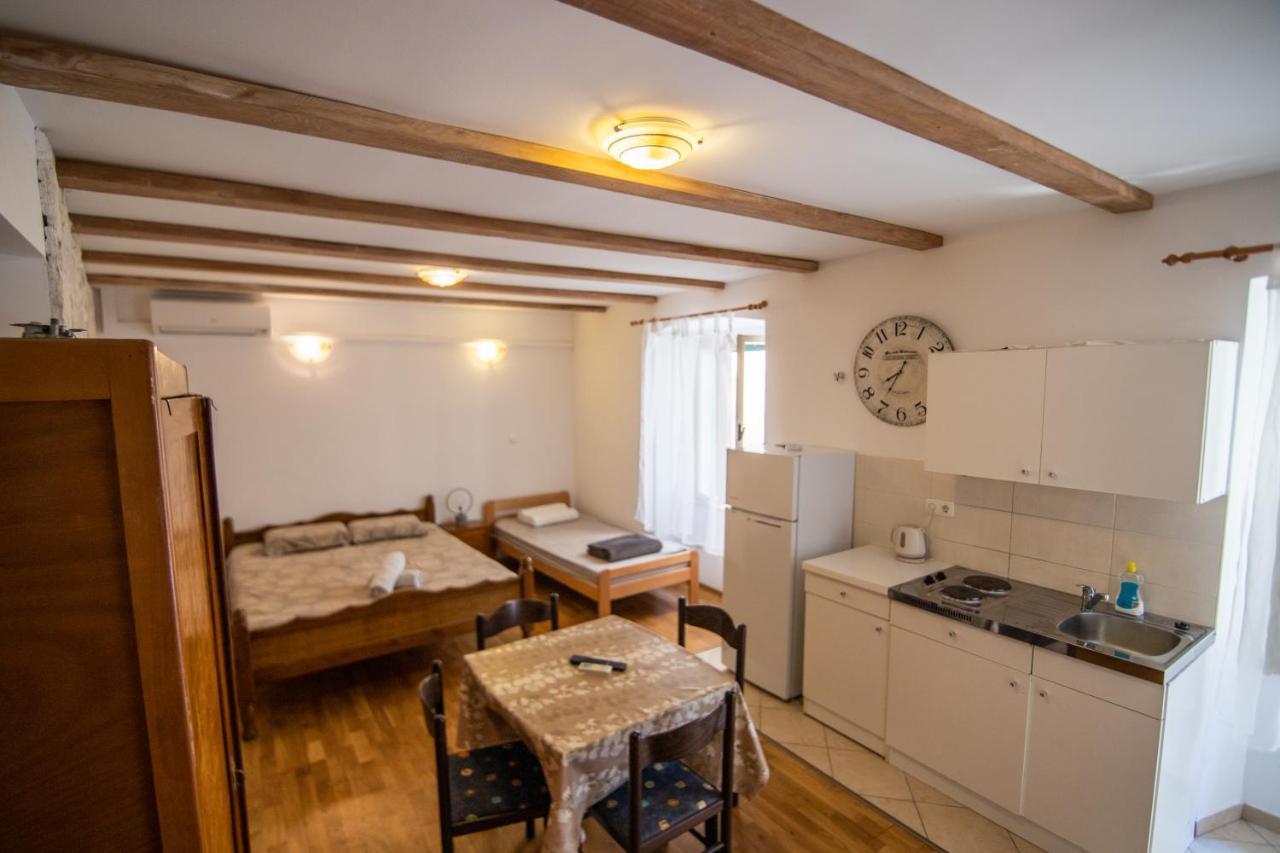 Apartments Loriana Sibenik Ngoại thất bức ảnh