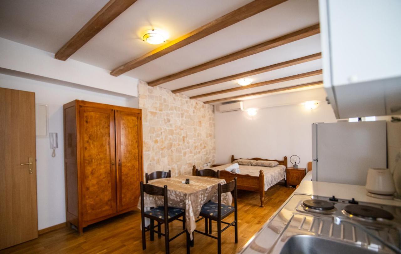 Apartments Loriana Sibenik Ngoại thất bức ảnh