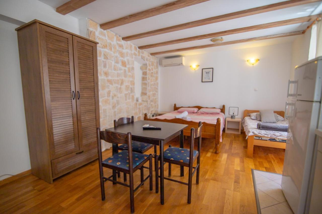 Apartments Loriana Sibenik Ngoại thất bức ảnh