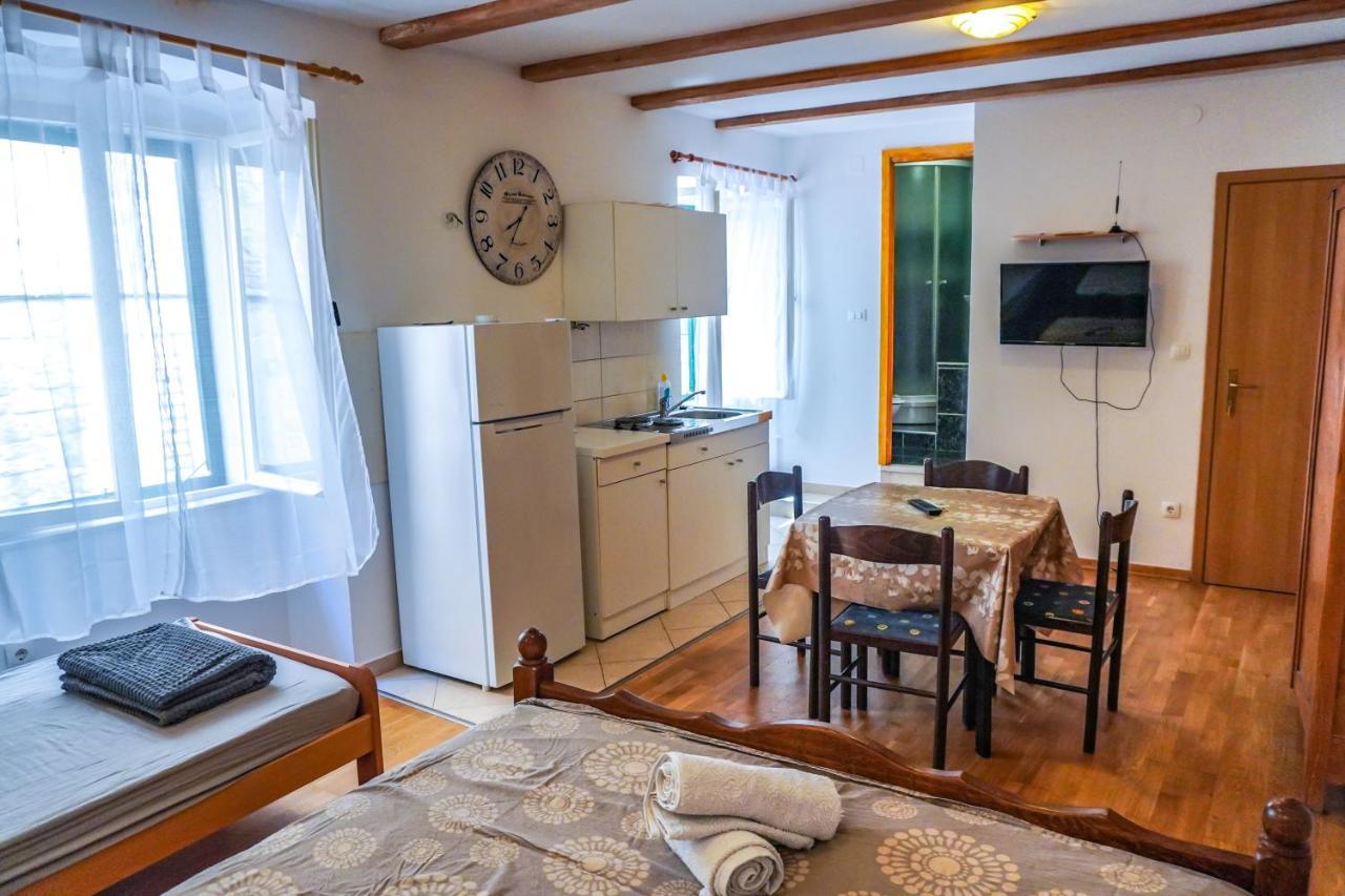 Apartments Loriana Sibenik Ngoại thất bức ảnh