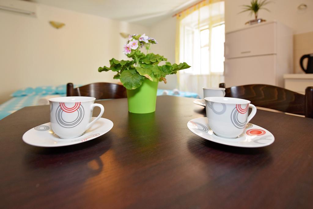 Apartments Loriana Sibenik Ngoại thất bức ảnh